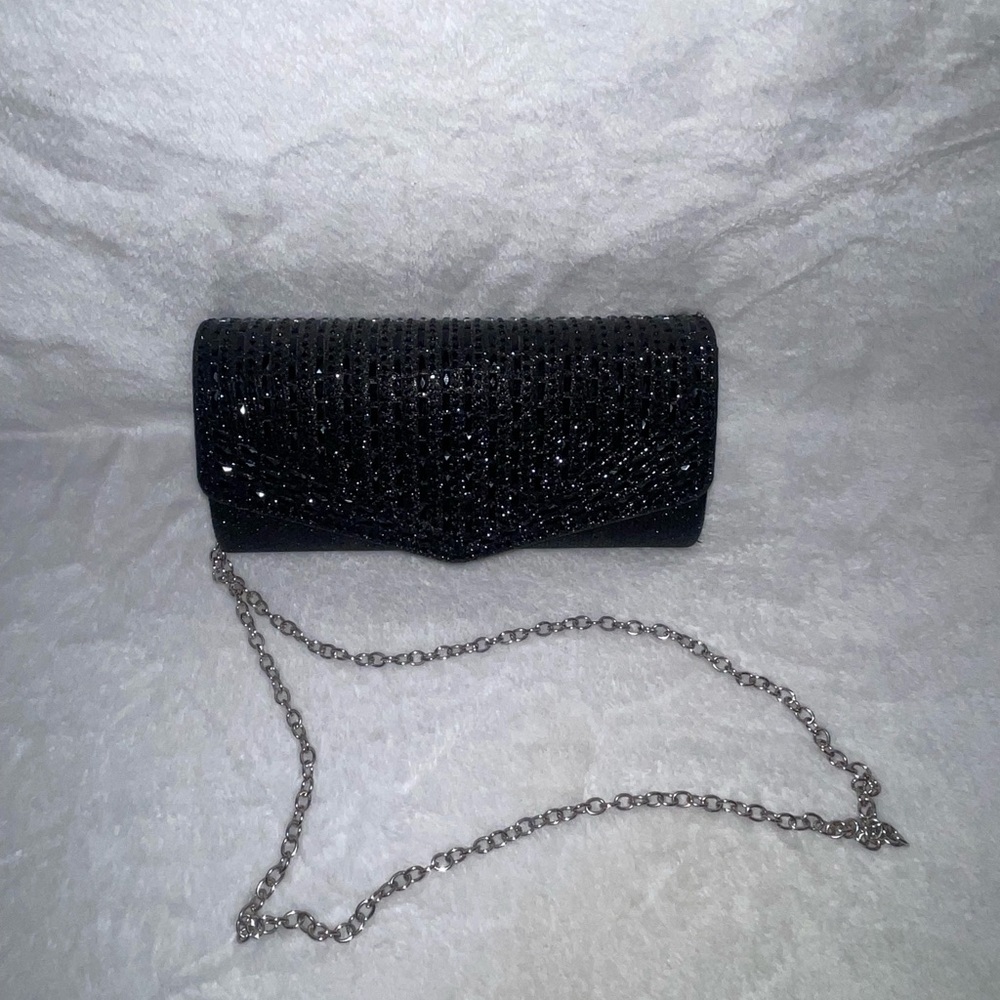 EUC Elegant Black Evening Clutch with Chain Strap Perfect for Prom!
